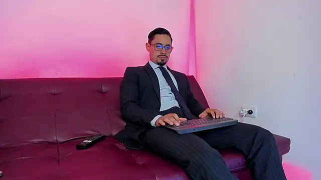 pleasurecompany3 online show from September 23, 2025, 10:06 pm