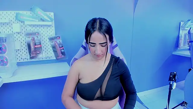 Snapshot of Alice_26_ chatting on February 17, 2026, 1:52 pm Alice 26 online show from February 17, 2026, 1:52 pm