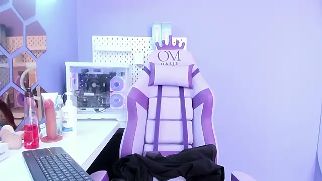 Snapshot of Alice_26_ chatting on February 28, 2026, 2:17 pm Alice 26 online show from February 28, 2026, 2:17 pm