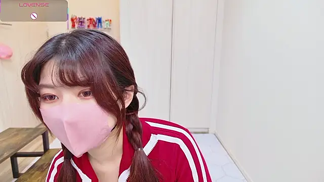 Snapshot of miharu01 chatting on February 27, 2026, 1:11 pm miharu01 online show from February 27, 2026, 1:11 pm