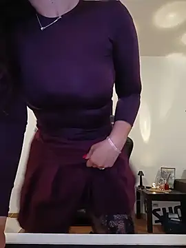 MeCherryy online show from June 2, 2026, 8:20 pm