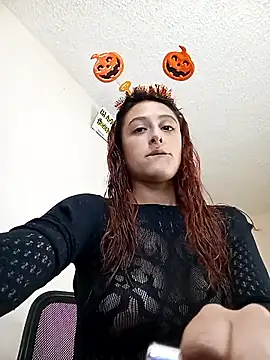 Hairydoll  online show from October 31, 2025, 11:22 pm