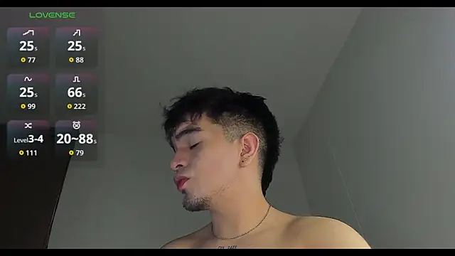 cmzo  online show from December 16, 2025, 1:21 am