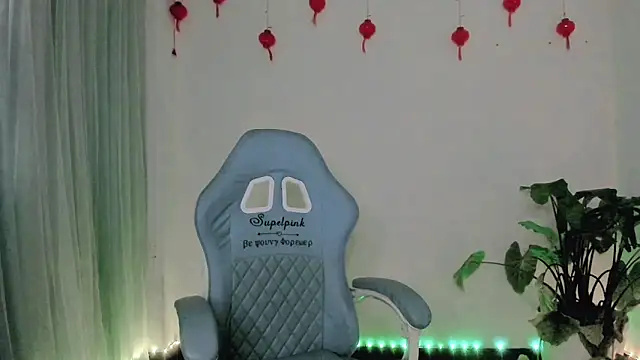 SanaAnika online show from March 11, 2026, 1:32 am