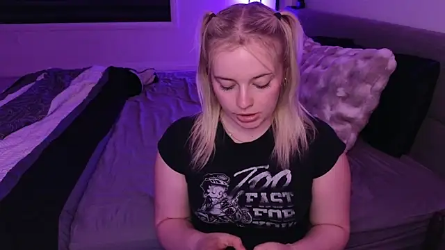 Snapshot of margot_robbie7 chatting on May 29, 2026, 1:22 am margot robbie7 online show from May 29, 2026, 1:22 am