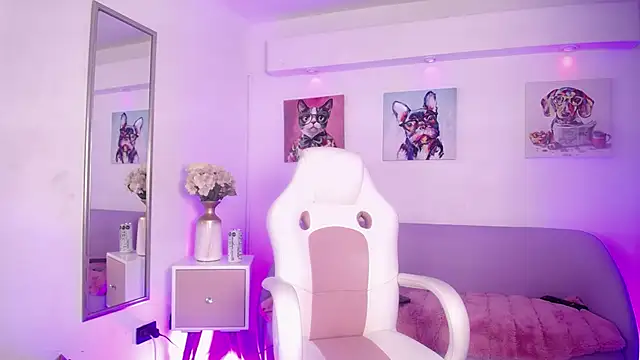 SamyJhomson online show from November 24, 2025, 4:01 am