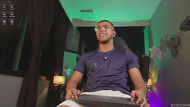 Colstorw  online show from January 19, 2026, 9:57 am