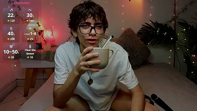 Snapshot of Matty_Sparkk chatting on June 17, 2026, 1:10 pm Matty Sparkk online show from June 17, 2026, 1:10 pm