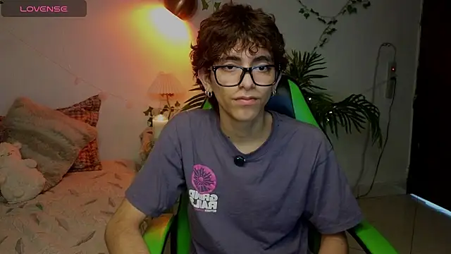 Snapshot of Matty_Sparkk chatting on June 9, 2026, 1:34 pm Matty Sparkk online show from June 9, 2026, 1:34 pm