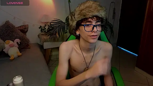 Snapshot of Matty_Sparkk chatting on June 10, 2026, 1:12 pm Matty Sparkk online show from June 10, 2026, 1:12 pm