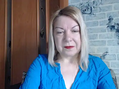 Snapshot of Lillia_Ray chatting on February 20, 2026, 8:38 am Lillia Ray online show from February 20, 2026, 8:38 am