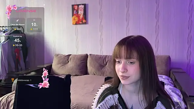 Romanhavesweetydick777 online show from October 25, 2025, 11:31 am