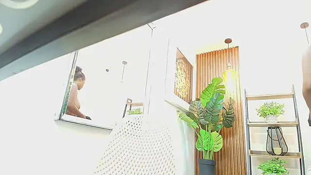 Snapshot of Coral_Lise chatting on September 23, 2025, 11:06 am Coral Lise online show from September 23, 2025, 11:06 am