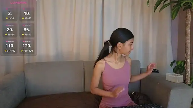 YuliethPetite online show from January 11, 2026, 11:39 am