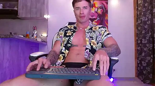 Ryannblue07 online show from March 17, 2025, 11:57 pm