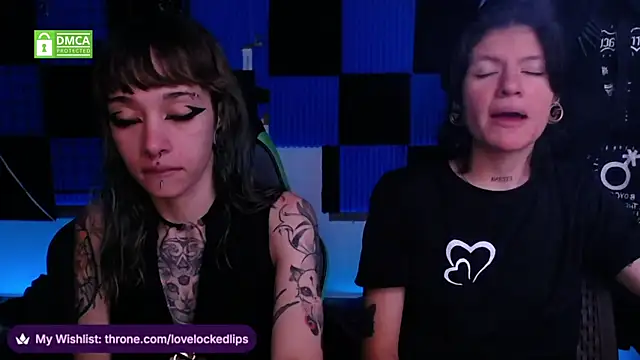 lovelockedlips online show from May 15, 2026, 6:06 pm
