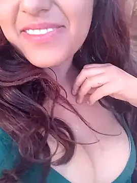 Viruaparra online show from March 16, 2026, 8:22 pm