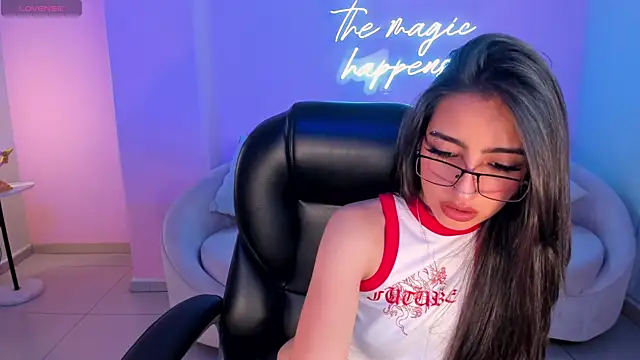 LarisaSmirnov online show from October 16, 2025, 3:37 am