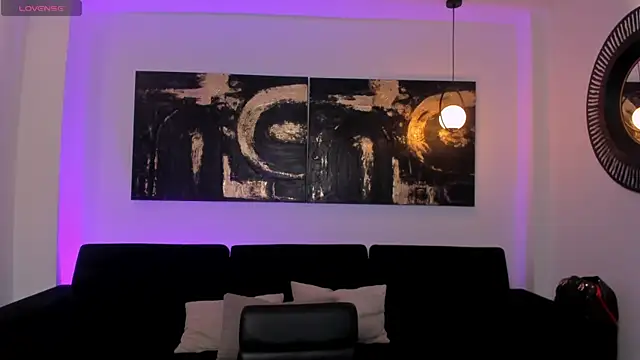 MaiaCollins online show from March 10, 2026, 6:12 pm