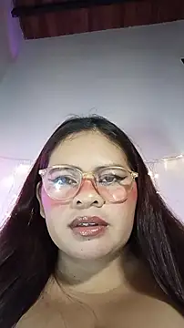 Trilyn25 online show from June 25, 2026, 5:34 am