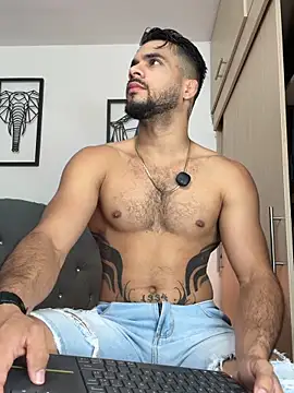 Maximiliano ford online show from November 13, 2025, 10:08 am