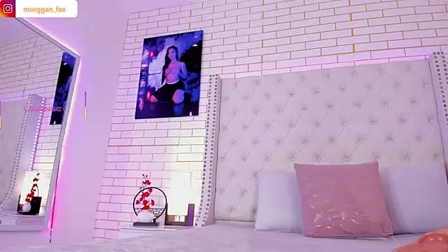 Morggan Fox  online show from March 29, 2026, 11:39 pm