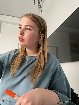 Snapshot of Amy_Sky_ chatting on March 22, 2025, 6:00 am Amy Sky online show from March 22, 2025, 6:00 am