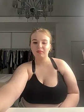 Snapshot of Amy_Sky_ chatting on March 18, 2025, 10:15 pm Amy Sky online show from March 18, 2025, 10:15 pm