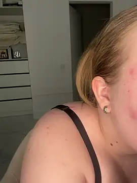 Amy Sky  online show from February 14, 2026, 5:13 pm