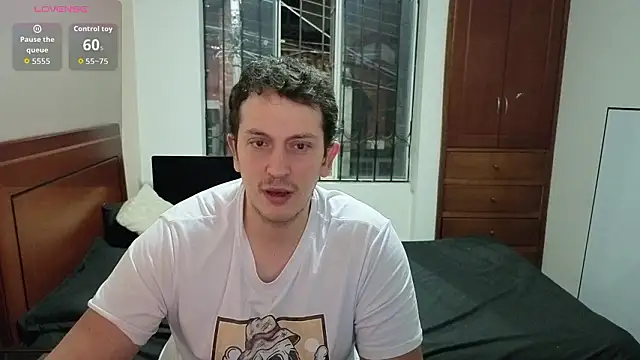 Snapshot of hardaftercum chatting on February 14, 2026, 3:29 am hardaftercum online show from February 14, 2026, 3:29 am