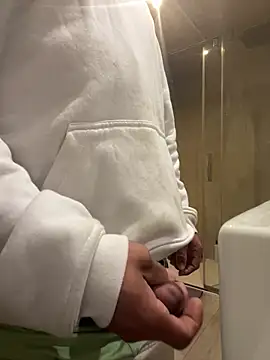 Snapshot of adresalbert342 chatting on March 16, 2025, 4:45 pm adresalbert342 online show from March 16, 2025, 4:45 pm