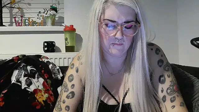 Sizzling Indie36 online show from October 21, 2025, 8:30 pm