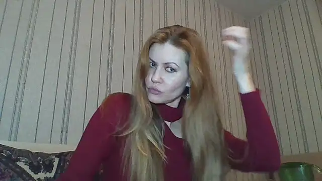 Eva Neon online show from April 3, 2026, 8:04 pm