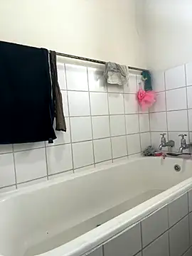 Snapshot of Lahtinah24 chatting on November 10, 2025, 4:50 am Lahtinah24 online show from November 10, 2025, 4:50 am