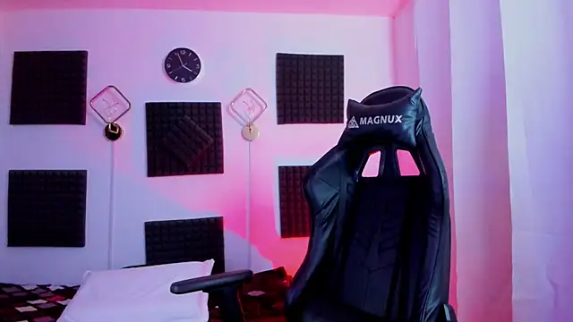 hannarusso online show from January 12, 2026, 8:58 pm