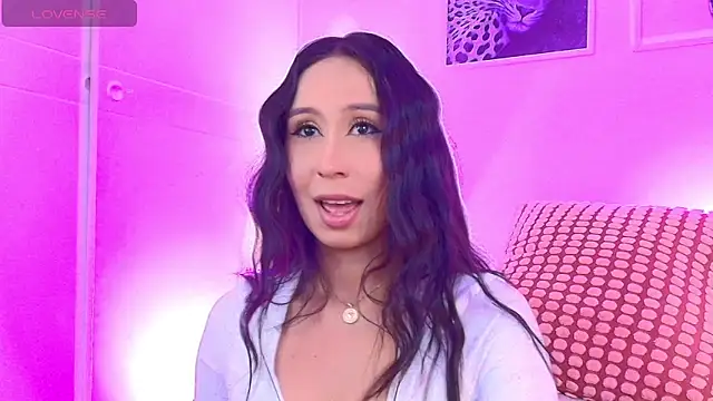Snapshot of Valen_ross_ chatting on May 12, 2026, 11:44 pm Valen ross online show from May 12, 2026, 11:44 pm
