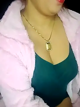 Maya-Moon online show from November 29, 2025, 1:17 am