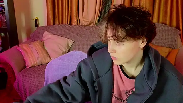 Snapshot of Tara_Lawson chatting on November 29, 2025, 11:10 am Tara Lawson online show from November 29, 2025, 11:10 am