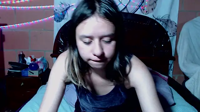 Snapshot of Sukychan_ chatting on March 17, 2025, 10:29 pm Sukychan  online show from March 17, 2025, 10:29 pm