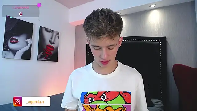 LiamWildx20 online show from February 14, 2026, 4:45 am