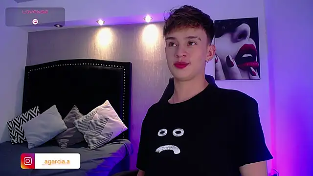 LiamWildx20 online show from April 11, 2026, 6:10 am