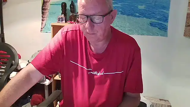 Snapshot of JamesBauer chatting on May 9, 2026, 4:38 am JamesBauer online show from May 9, 2026, 4:38 am
