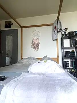 meletalex online show from April 17, 2026, 8:06 am