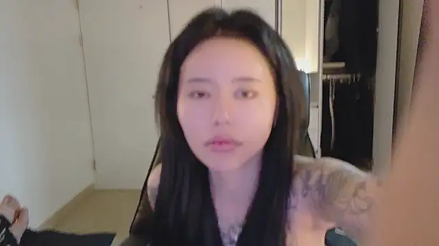 tangju7 online show from December 3, 2025, 4:06 pm