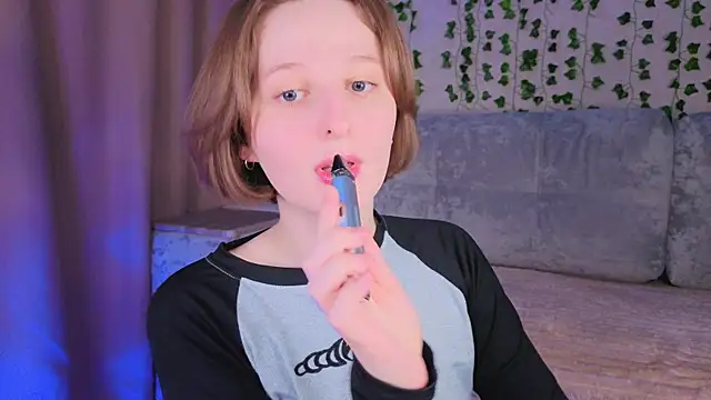 c0ralynx online show from March 22, 2026, 7:26 pm