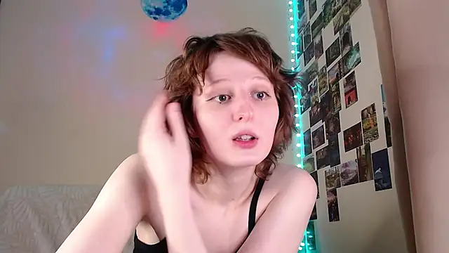 c0ralynx online show from March 22, 2025, 6:33 am