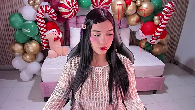 Nicolee19 online show from December 22, 2025, 6:41 pm