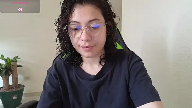 Snapshot of Mabbaldama chatting on March 22, 2025, 5:09 pm Mabbaldama online show from March 22, 2025, 5:09 pm