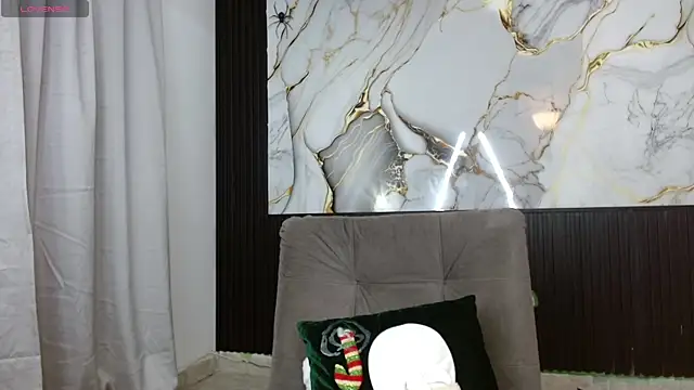 Snapshot of josua_smith chatting on November 30, 2025, 12:22 am josua smith online show from November 30, 2025, 12:22 am