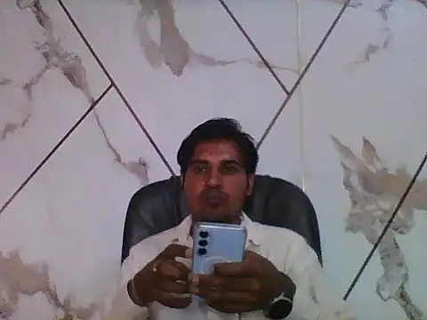 johnny8731 online show from March 20, 2026, 4:24 am